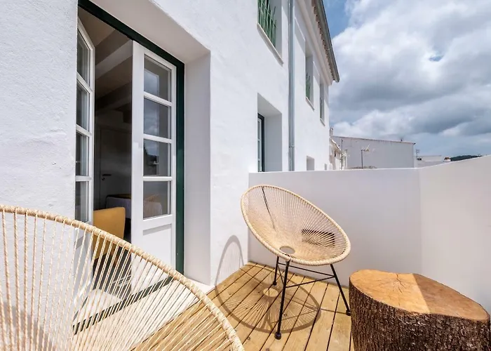 M - 27 3* Es Mercadal