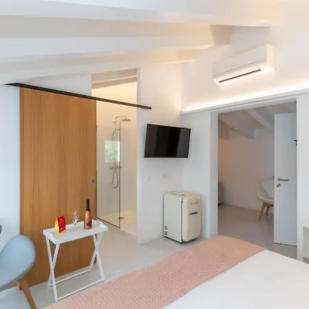 Hotell M - 27 3*