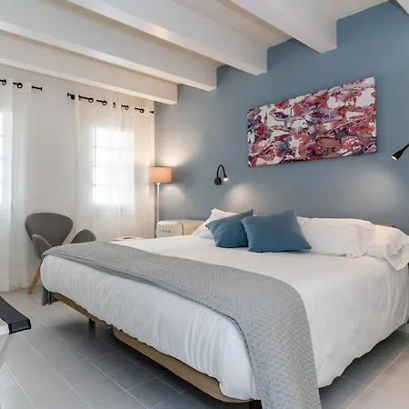 M - 27 Hotell