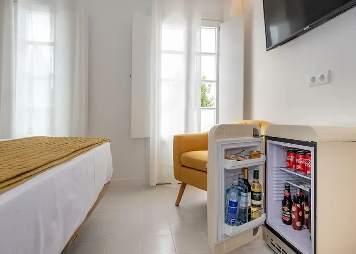 M - 27 3* Es Mercadal